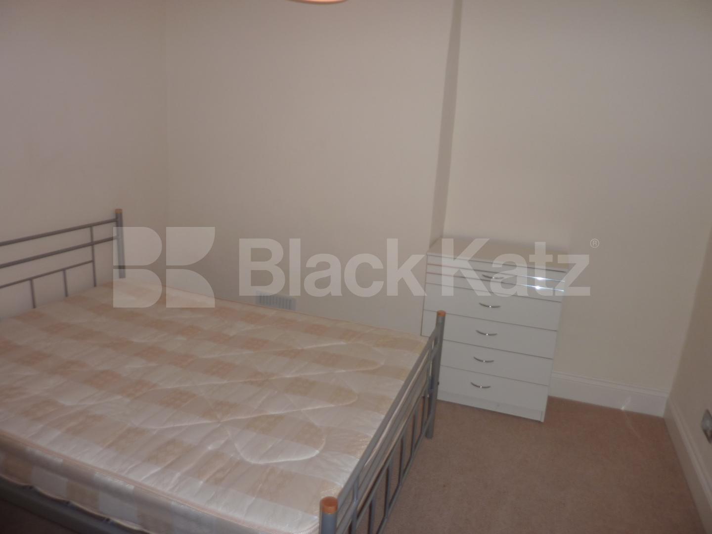 			LUXURY 1 BED IN CAMDEN!, 1 Bedroom, 1 bath, 1 reception Flat			 Agar Grove, CAMDEN SQUARE